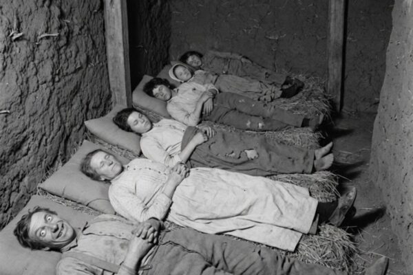 The Family That Hibernated – Found Living Like Bears After 20 Years (1835)